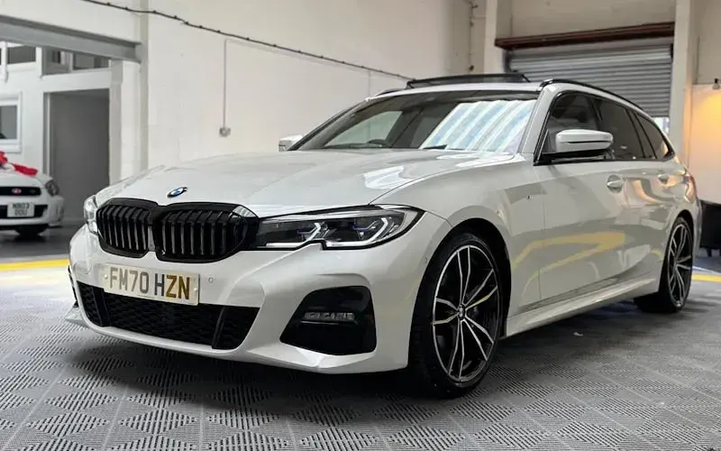 Used BMW 330 M Sport 258 HP (189 kW) 2020 White Estate