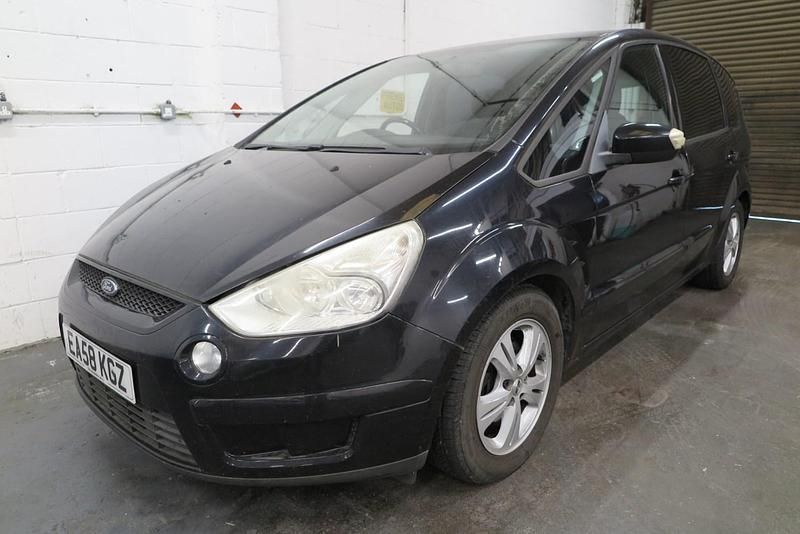 Used Ford S-MAX Zetec 145 HP (106 kW) 2008 Black MPV