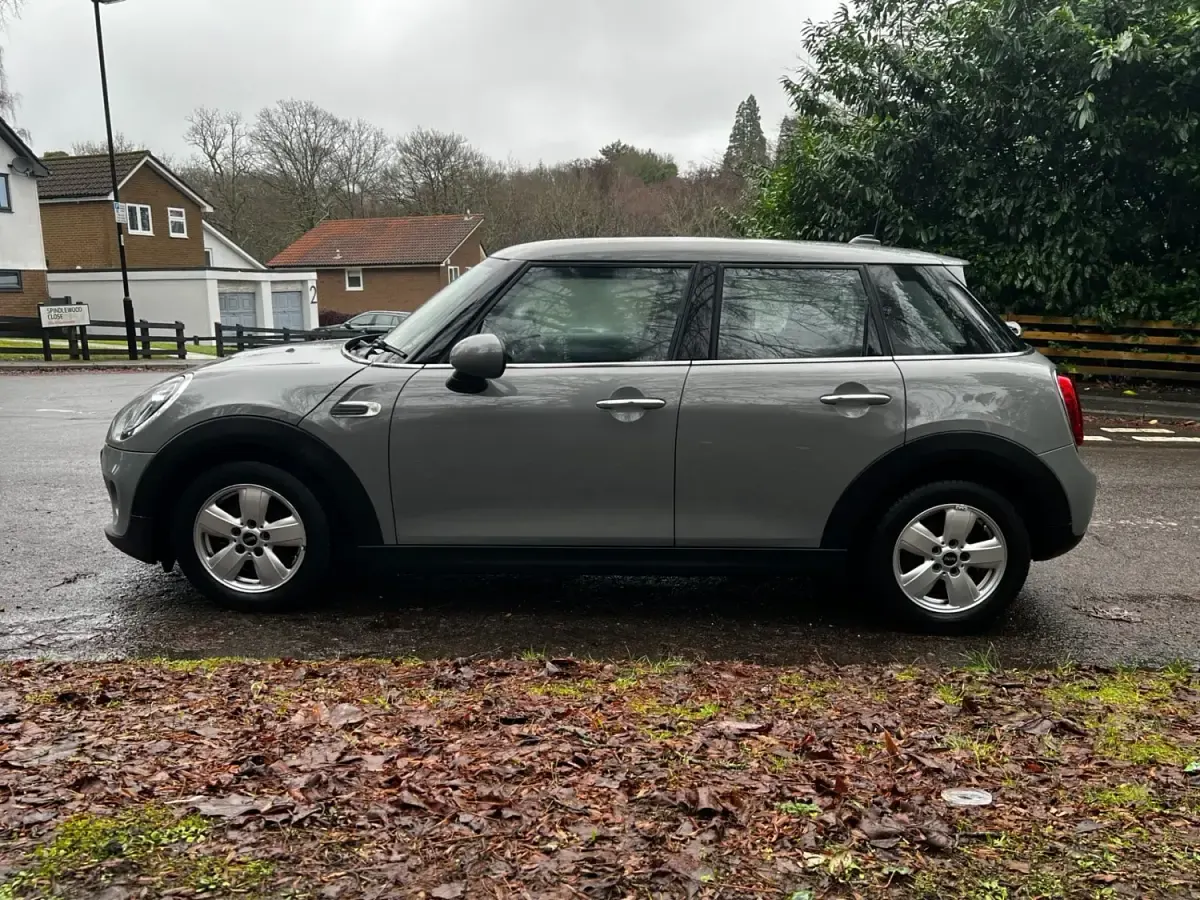 Usado Mini ONE Classic 2019 Gris Utilitario