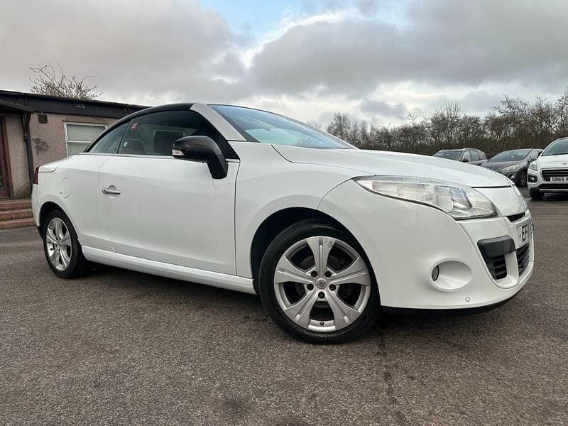 Used Renault Mégane Cabriolet Dynamique 2011 White Cabriolet