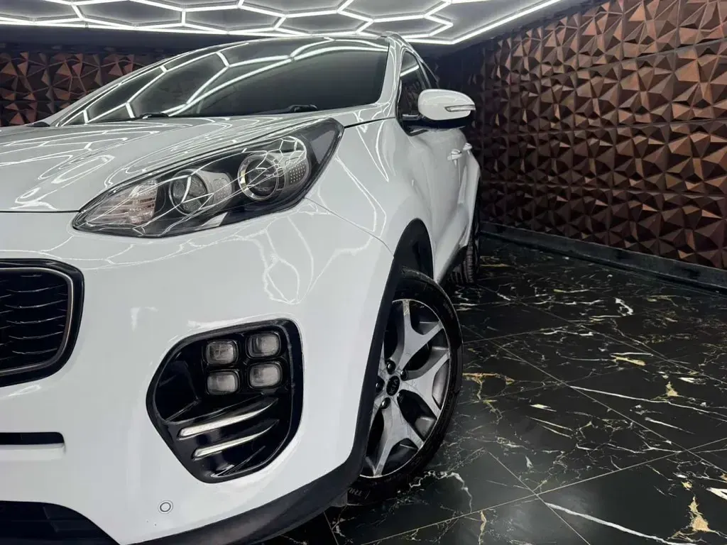 Used Kia Sportage GT-Line 177 HP (130 kW) 2016 White SUV