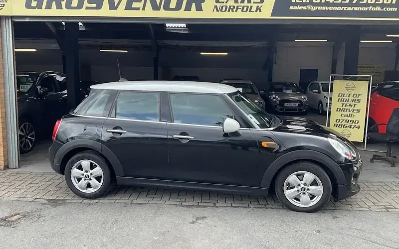 Used Mini Cooper Hatch 116 HP (85 kW) 2015 Hatchback