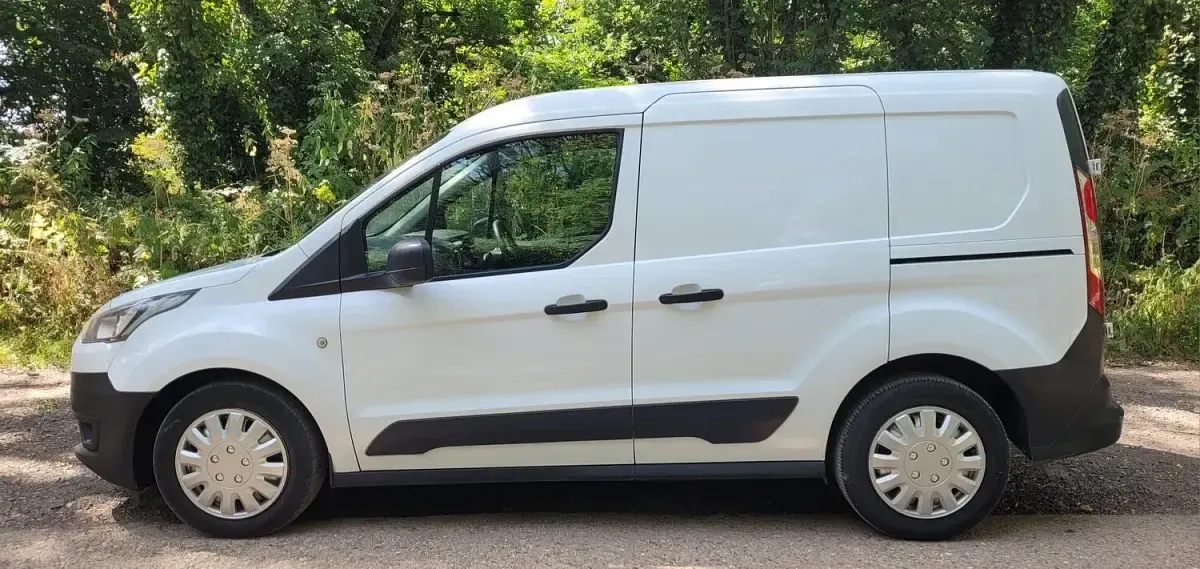 Used Ford Transit 100 HP (73 kW) 2020 White Van