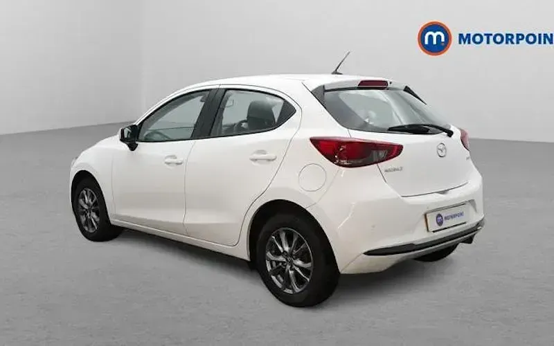 Used Mazda 2 Center-Line 116 HP (85 kW) 2023 White Hatchback