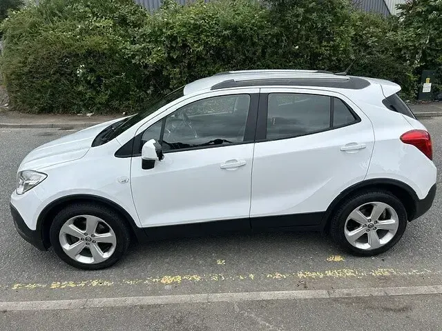 Used Vauxhall Mokka 130 HP (95 kW) 2013 White SUV