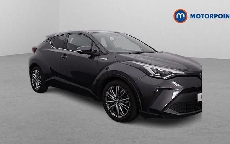 Used 2023 Toyota C-HR SUV | £17,899 (Fair price) - Image 1/4