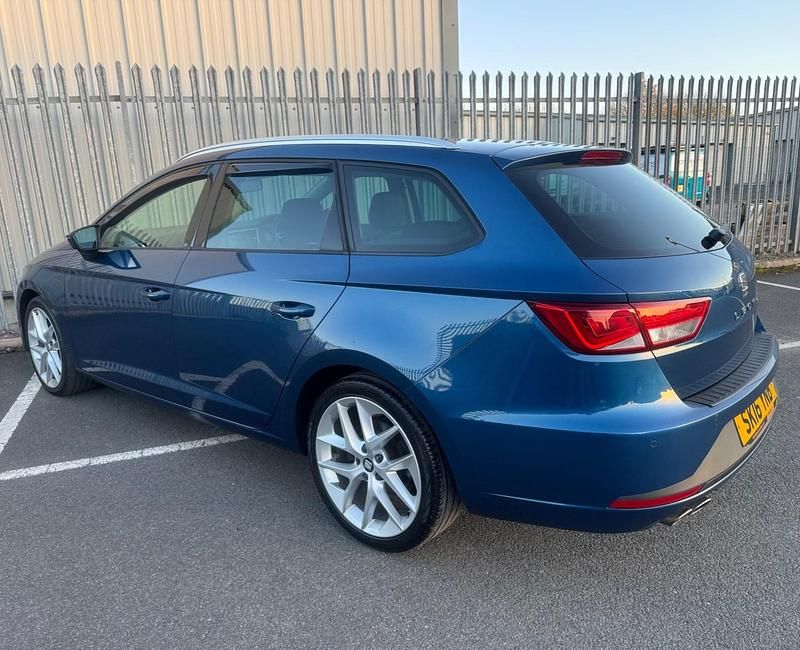 Used Seat Leon FR 150 HP (110 kW) 2016 Blue Estate