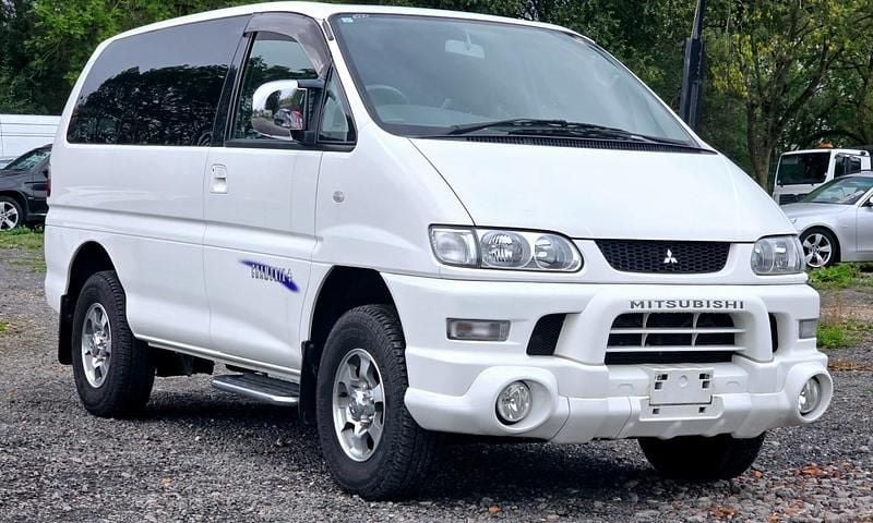 White Used 2005 Mitsubishi L400 MPV | £9,499 - Image 1/4