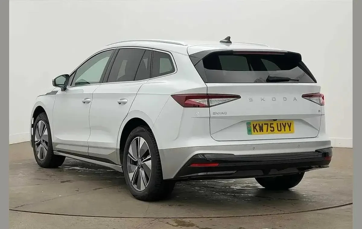 Used Skoda Enyaq iV 210 kW (286 HP) 2026 Moon white metallic SUV