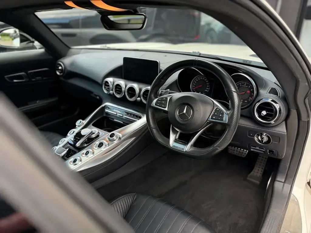 Used Mercedes AMG GT Premium 476 HP (350 kW) 2019 White Coupe