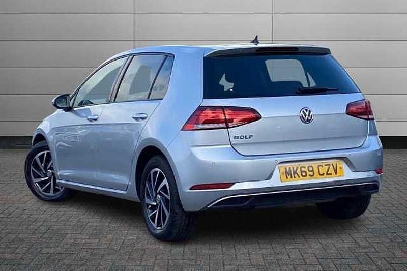 Used VW Golf VII Match 150 HP (110 kW) 2019 Silver Hatchback