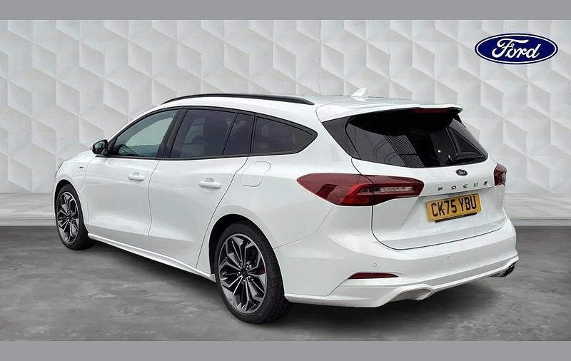 Used Ford Focus ST-Line X 153 HP (112 kW) 2025 White Estate