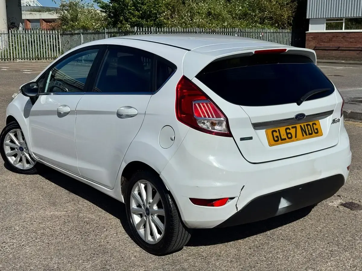 Used Ford Fiesta Titanium 2017 White Hatchback