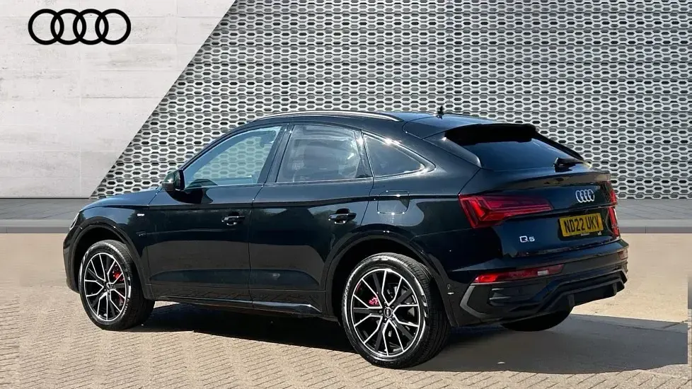 Used Audi Q5 Comfort 299 HP (219 kW) 2022 Black SUV