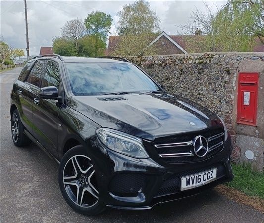 Black Used 2016 Mercedes E250 AMG line Estate | £12,995 (Fair price) - Image 1/1