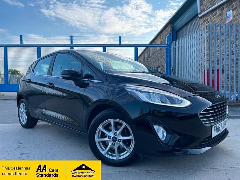 Black Used 2018 Ford Fiesta Zetec Hatchback | £5,499 (Fair price) - Image 1/4