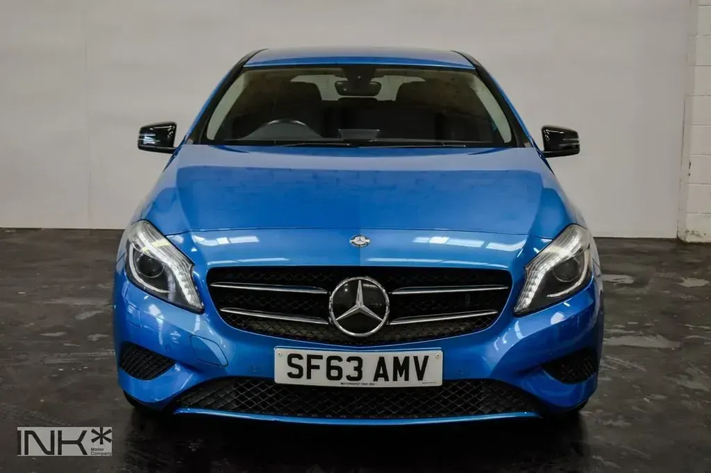 Used Mercedes A180 109 HP (80 kW) 2013 Blue Hatchback