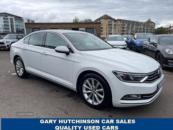 White Used 2017 VW Passat Business Sedan | £8,995 (Fair price) - Image 1/4