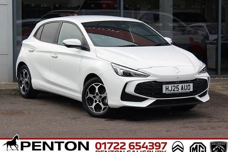 Used MG MG3 Trophy 194 HP (142 kW) 2025 White Hatchback