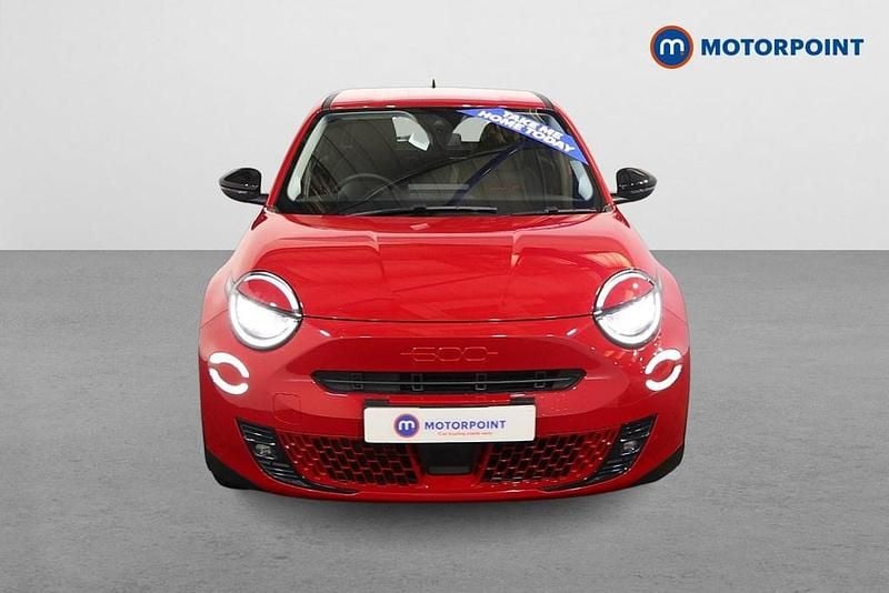 Used Fiat 600 Red 114 kW (156 HP) 2024 Red Hatchback