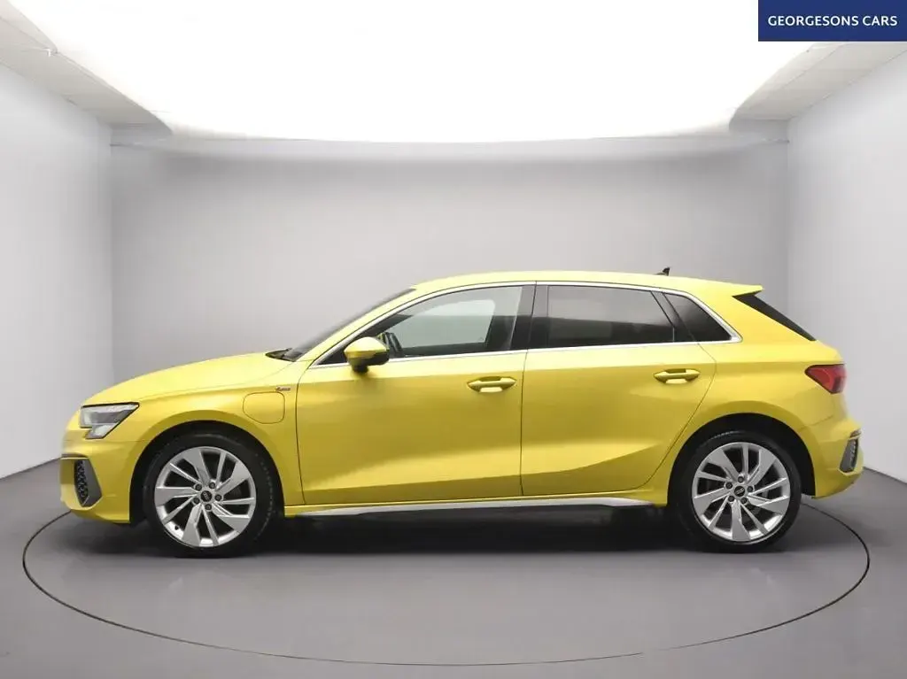 Used Audi A3 Sportback S-Line 204 HP (150 kW) 2021 Yellow Hatchback