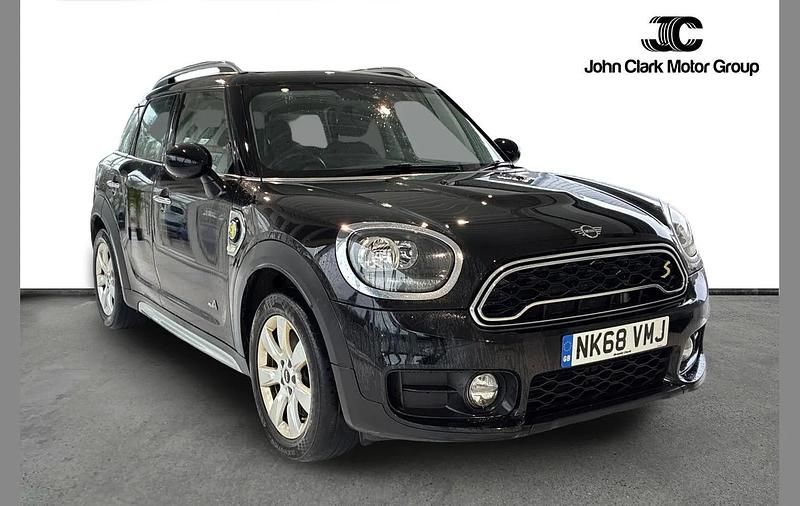 Begagnad Mini Cooper S Countryman 221 HK (162 kW) 2018 Svart SUV