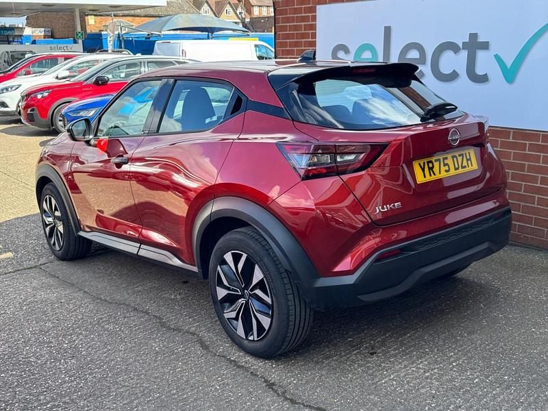 Used Nissan Juke Acenta Premium 114 HP (83 kW) 2025 Red SUV