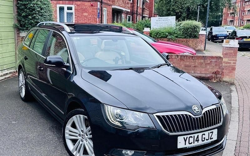 Used 2015 Skoda Superb Elegance Estate | £7,978 - Image 1/4