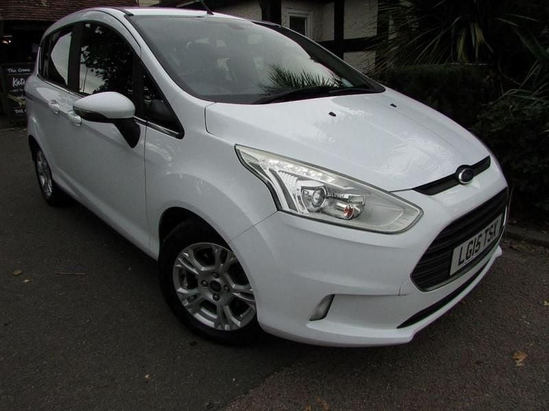 White Used 2015 Ford B-MAX Zetec MPV | £5,249 (Good price) - Image 1/4