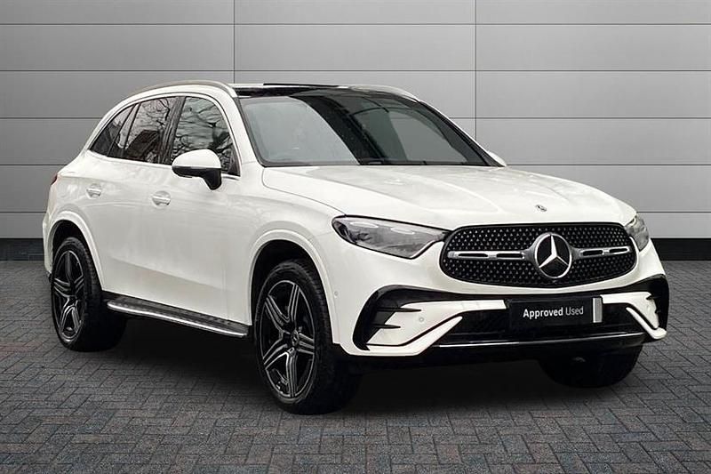 Used Mercedes GLC300e AMG Line Premium 313 HP (230 kW) 2025 Polar white Estate