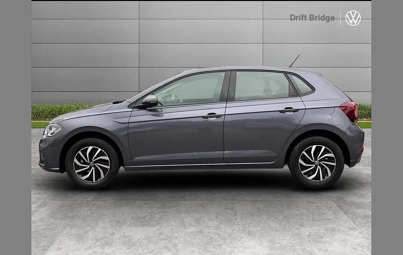 Used VW Polo Life 80 HP (58 kW) 2025 Grey Hatchback