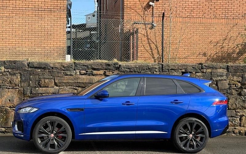 Used Jaguar F-Pace First Edition 300 HP (220 kW) 2016 Blue SUV