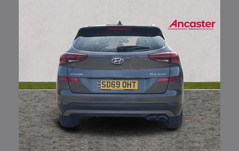 Used Hyundai Tucson SE 177 HP (130 kW) 2019 Grey SUV