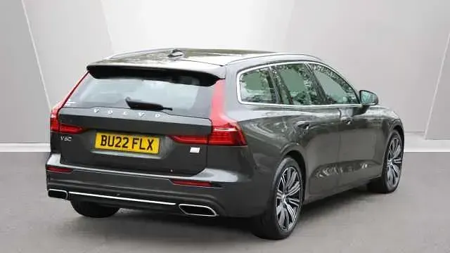 Used Volvo V60 Inscription 350 HP (257 kW) 2022 Estate