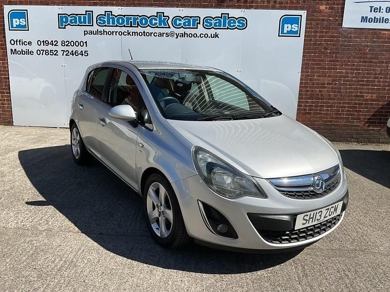 Second-hand Vauxhall Corsa 2013 Argintiu Hatchback