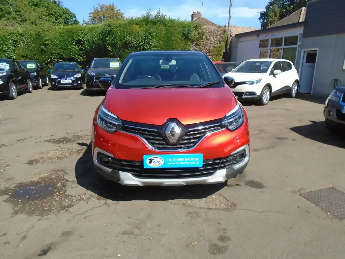 Used Renault Captur GT-Line 90 HP (66 kW) 2019 Red SUV
