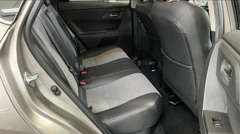 Used Toyota Auris Hybrid 2016 Bronze Hatchback