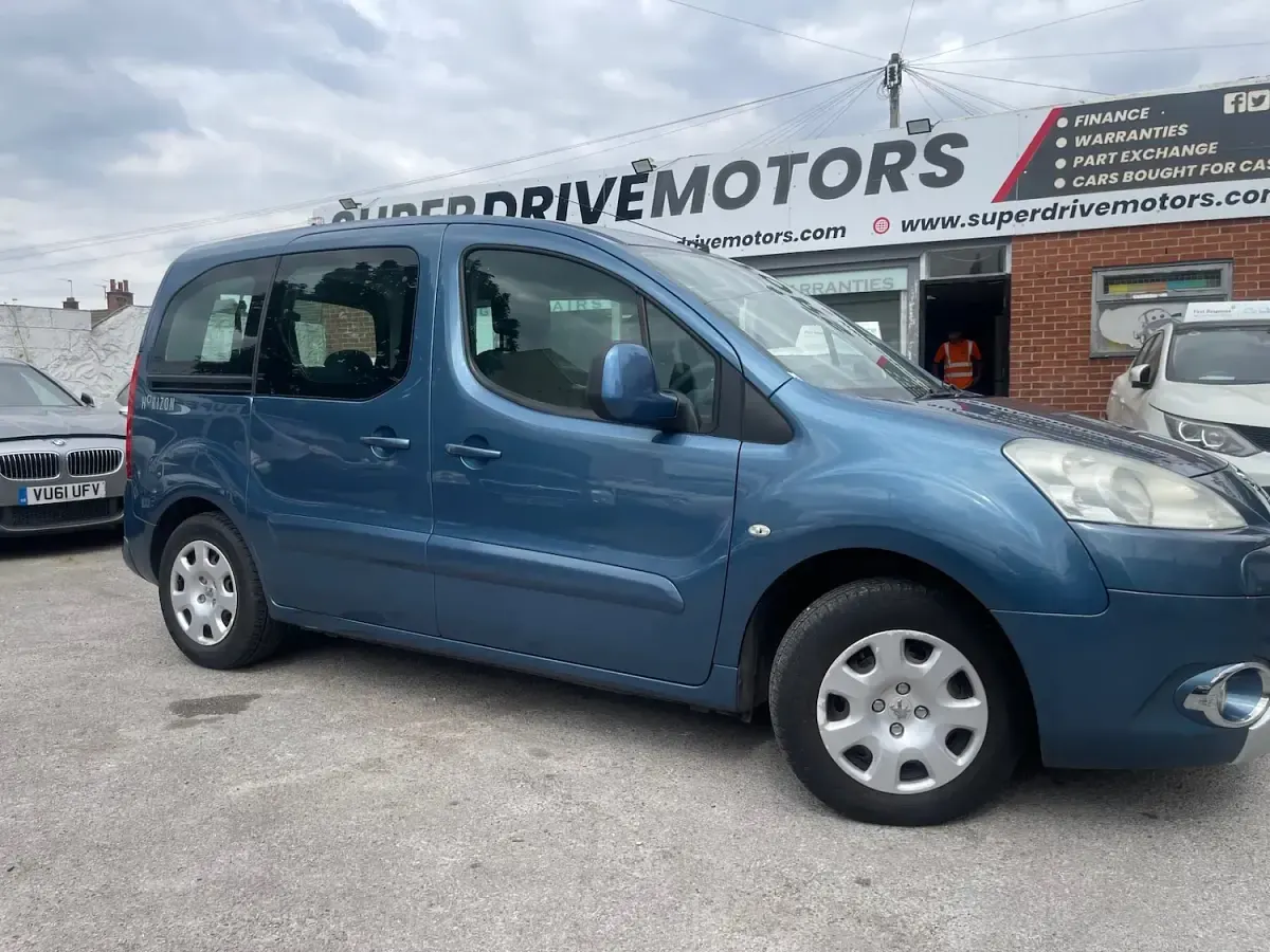 Used Peugeot Partner Tepee S 2012 Blue MPV