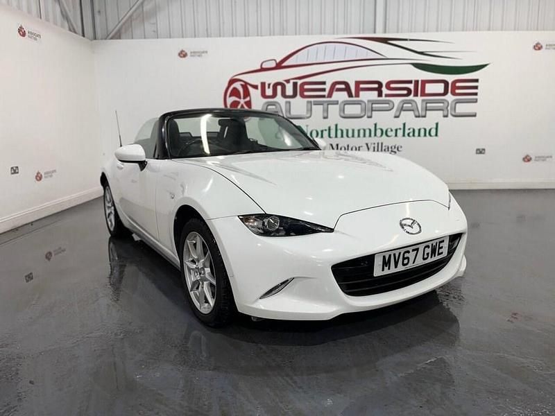 Used Mazda MX5 131 HP (96 kW) 2017 White Cabriolet