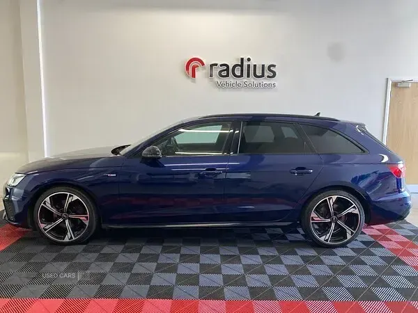Used Audi A4 Black Edition 163 HP (119 kW) 2022 Blue Estate