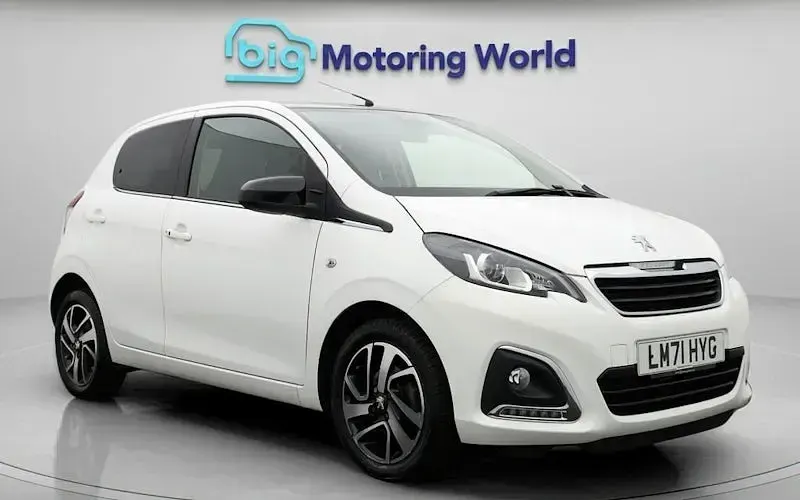 Second-hand Peugeot 108 Allure 72 CP (52 kW) 2021 Hatchback