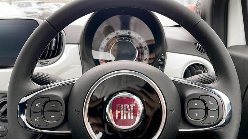 Used Fiat 500 S 70 HP (51 kW) 2024 White Hatchback