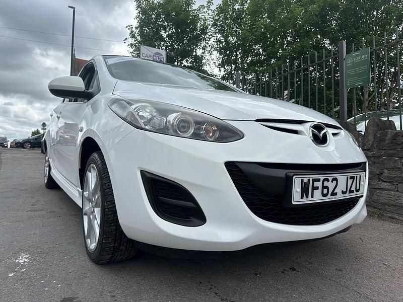 White Used 2013 Mazda 2 Hatchback | £3,995 (Fair price) - Image 1/4