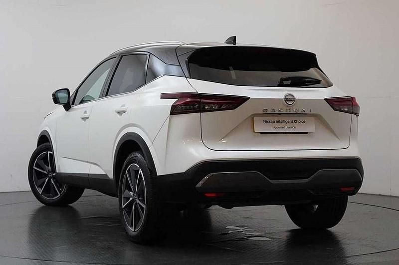 Used Nissan Qashqai Tekna 138 HP (101 kW) 2023 White SUV