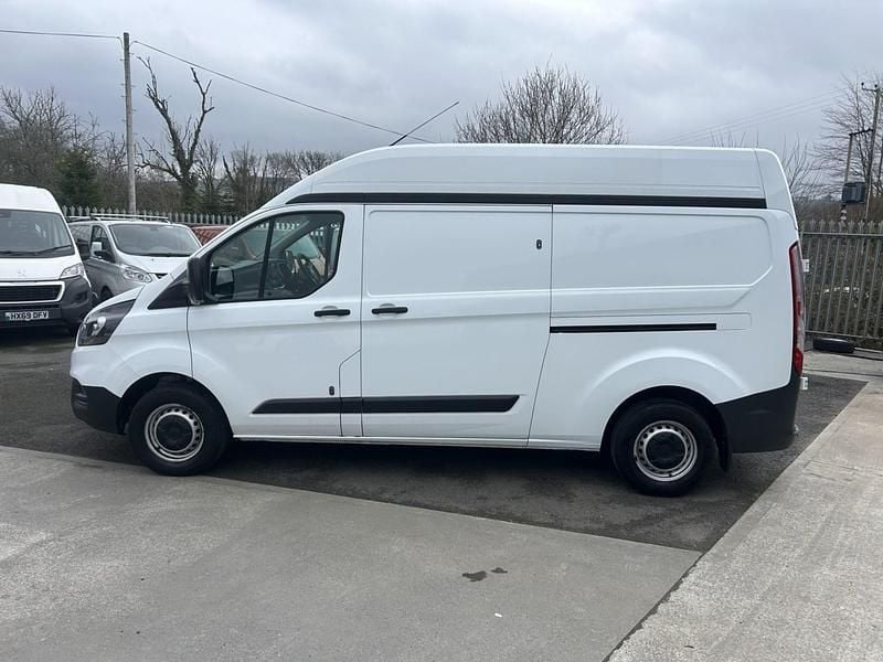 Used Ford Transit Custom 105 HP (77 kW) 2020 White Van