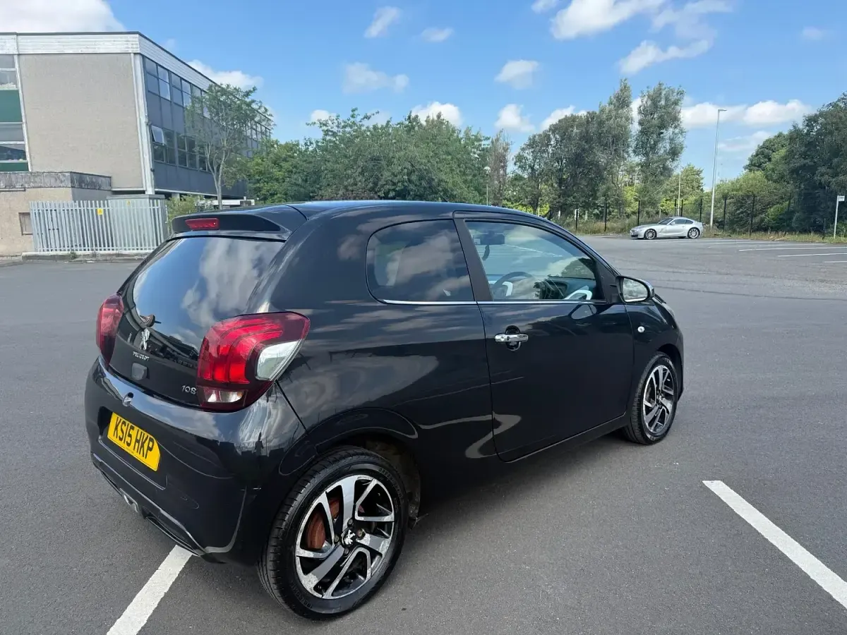 Used Peugeot 108 82 HP (60 kW) 2015 Black Hatchback