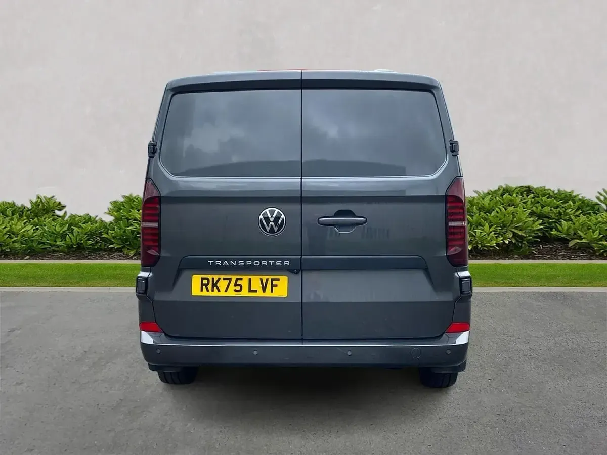 Used VW T7 Pro 170 HP (125 kW) 2025 Grey Van