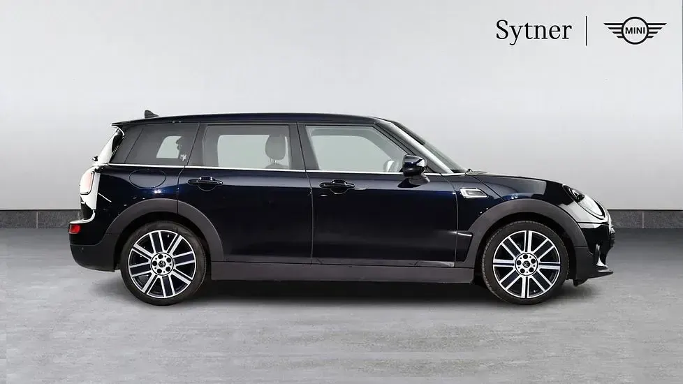 Used Mini Cooper Clubman Exclusive 136 HP (100 kW) 2023 Black Estate