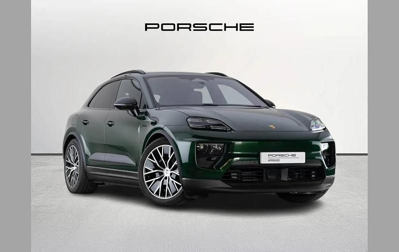Green New 2025 Porsche Macan SUV | £89,990 - Image 1/4