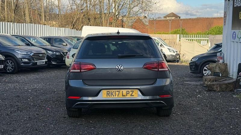 Used VW Golf VII SE 147 HP (108 kW) 2017 Grey Hatchback
